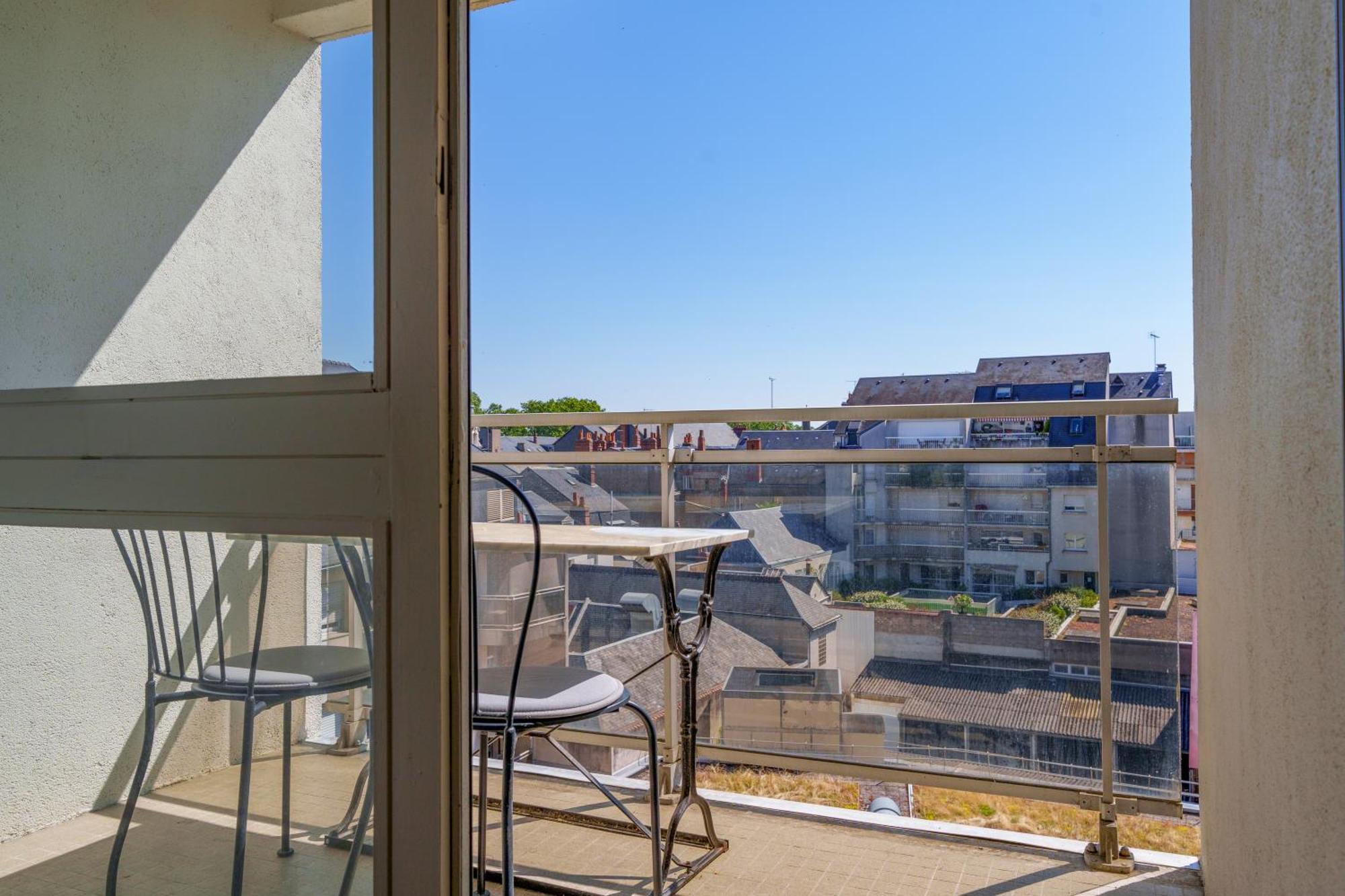 Appartement Tours Centre Avec Parking 4 P Exterior foto